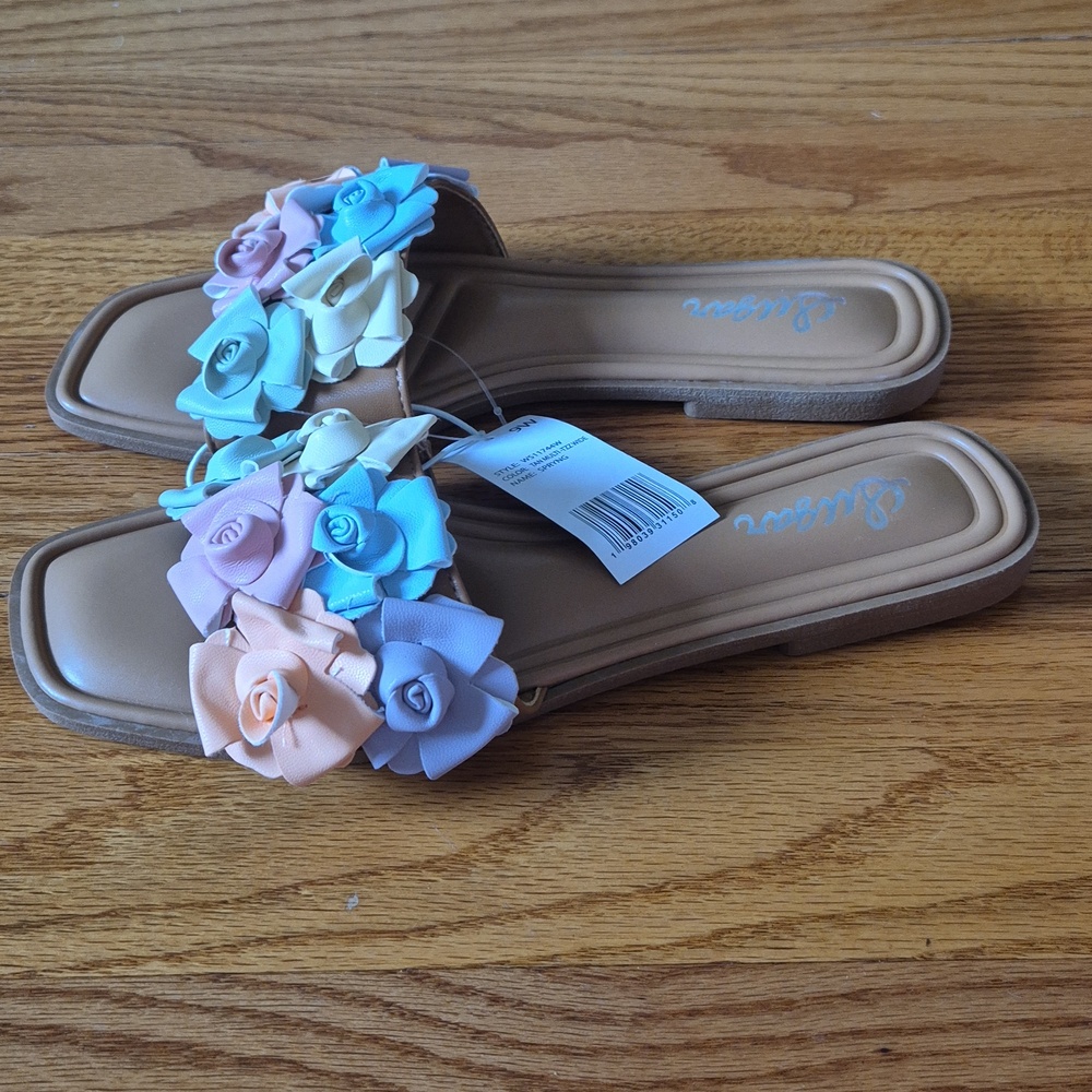 Sugar Floral Slide Sandals with Pastel Roses, size 9W NWOB - Picture 4 of 12